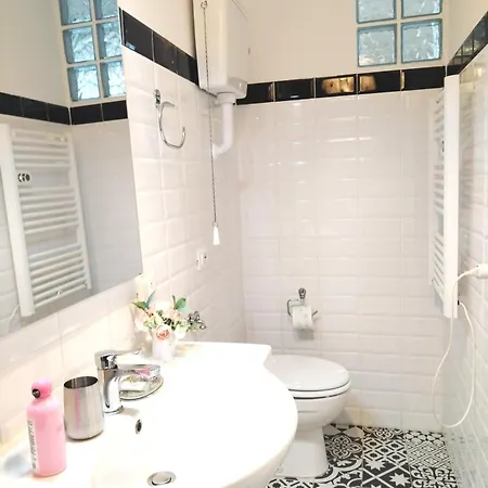 Serendipity House-porta Romana-bocconi * ميلان